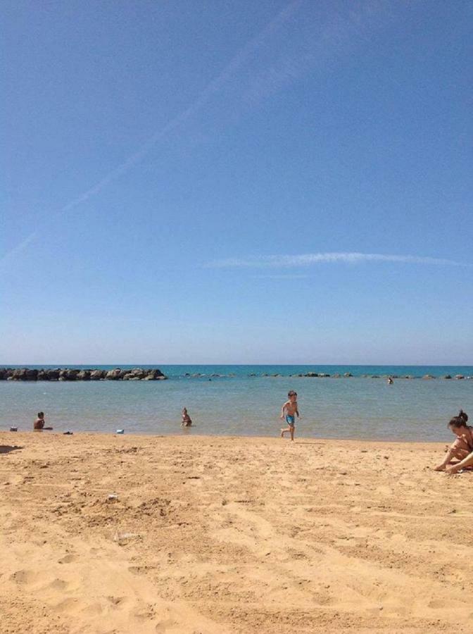 Sicilia Mare Apartments サン・レオーネ エクステリア 写真